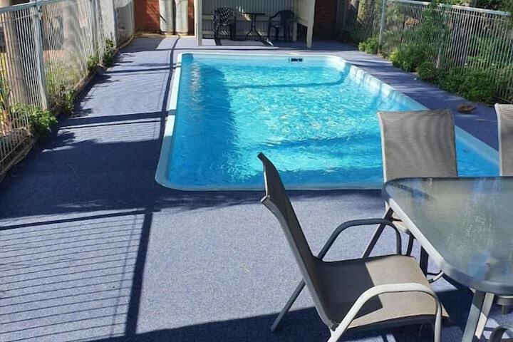 Pool 37 of 43