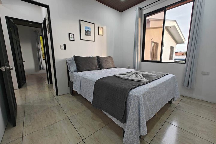 Room 2 of 16