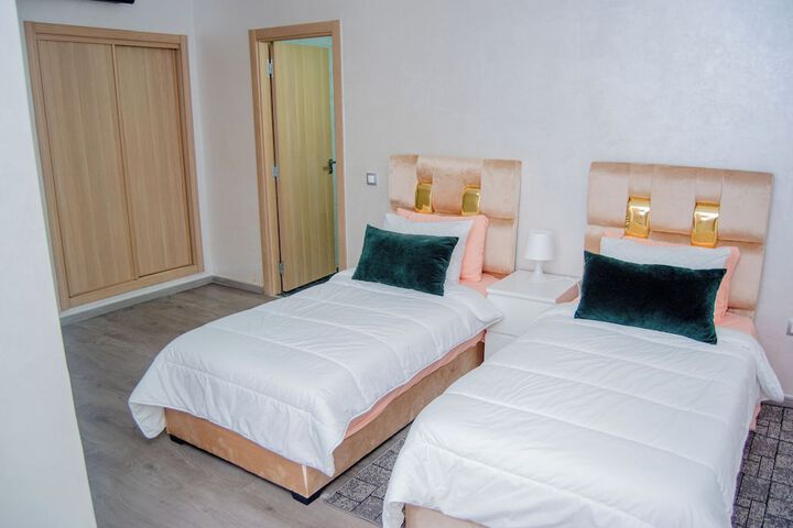Room 3 of 17