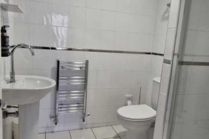 Room 214 of 263