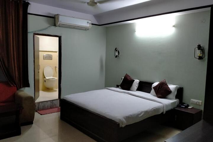 General 33 of 50