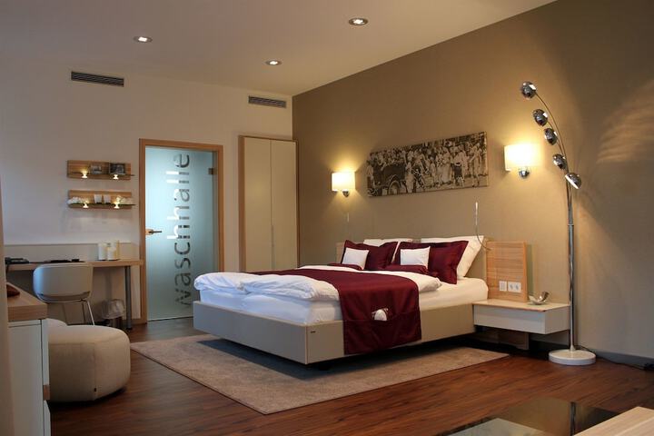 Room 2 of 53