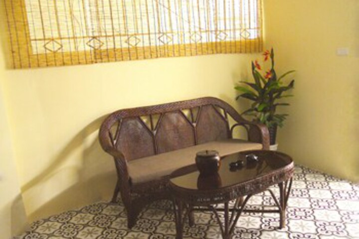 Room 9 of 24