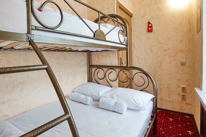 Room 18 of 21