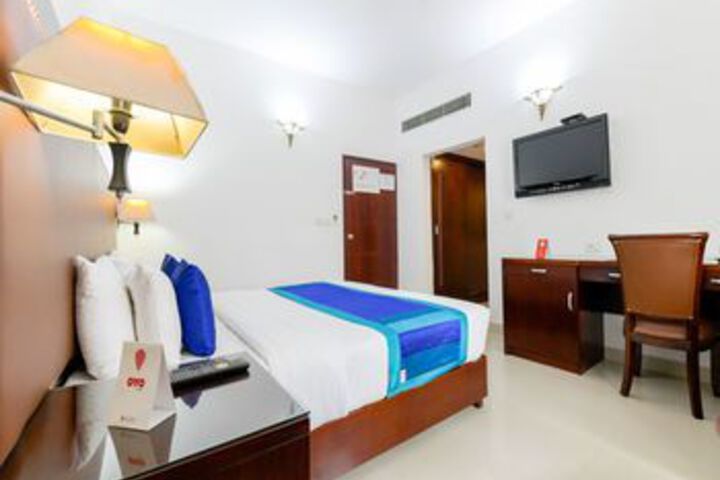 Room 2 of 20