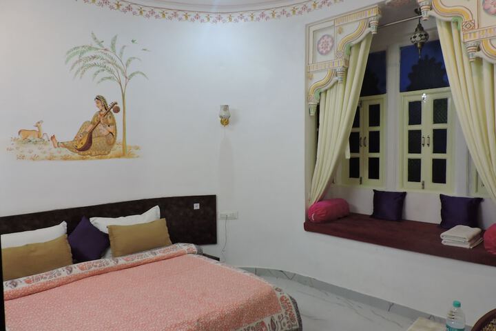 Room 16 of 31