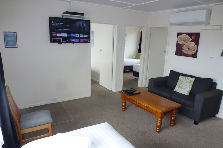 Room 53 of 89