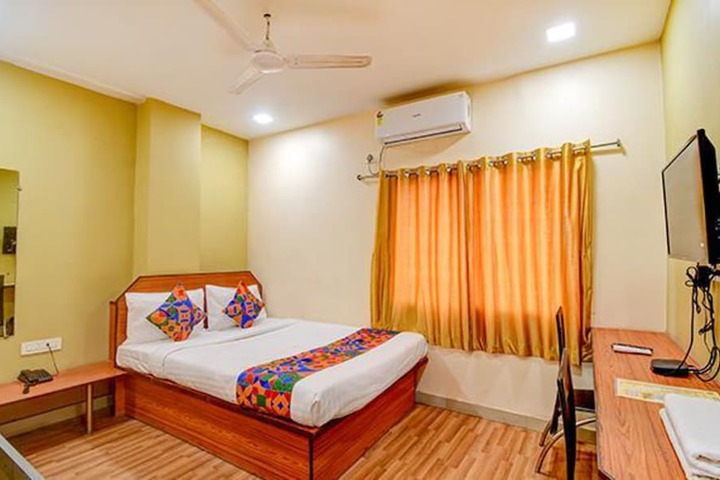 Room 17 of 30