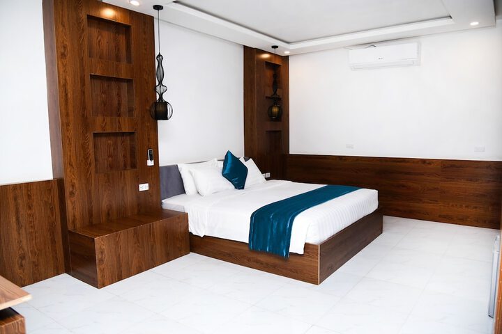 Room 16 of 59