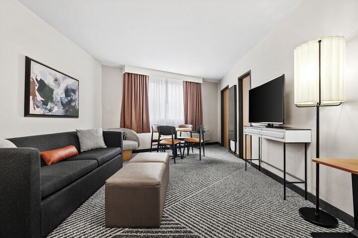 Room 11 of 26