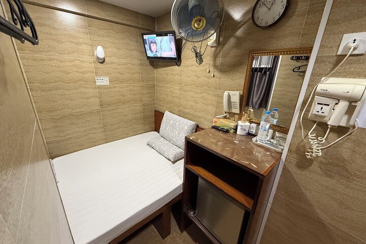 Room 45 of 139