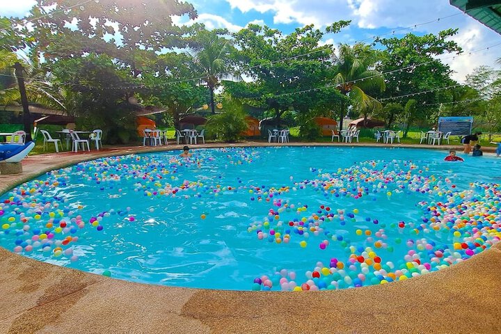 Pool 91 of 199
