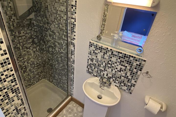 Clean Restrooms