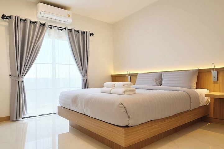 Room 10 of 22