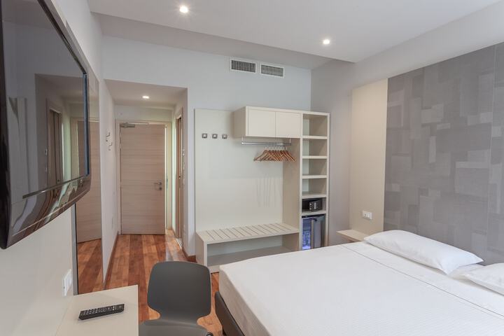 Room 10 of 55