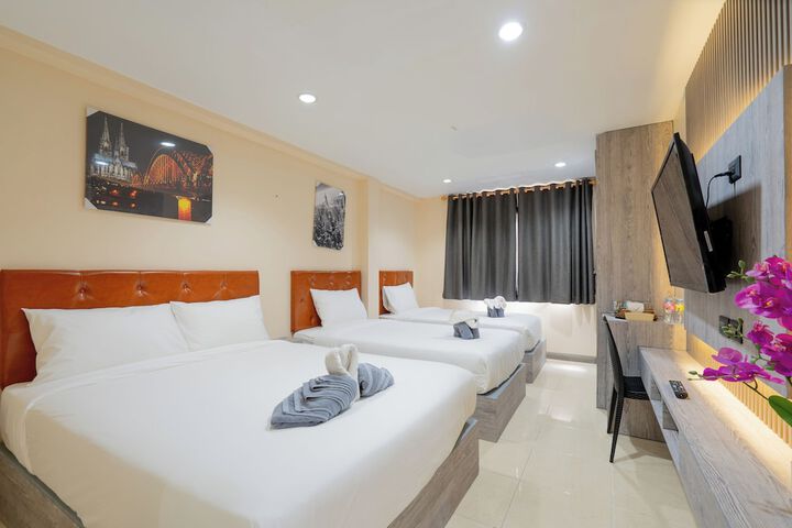 Room 21 of 63