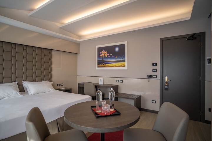 Room 26 of 68