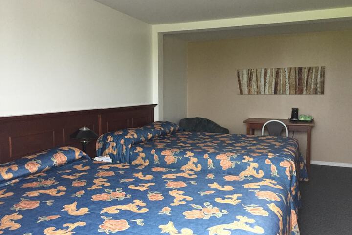 Room 15 of 36