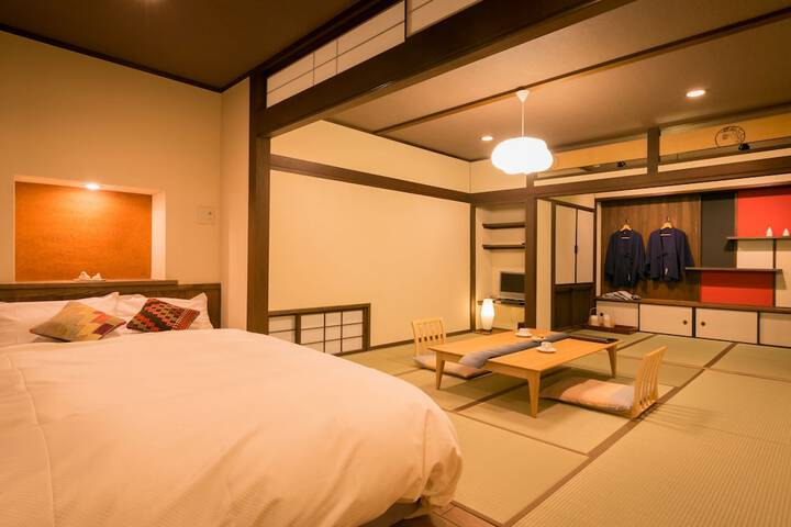 Room 12 of 70