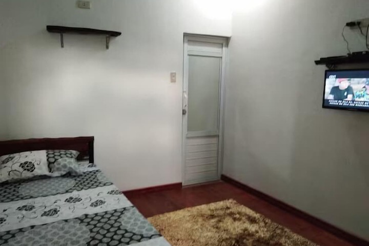 Room 4 of 23