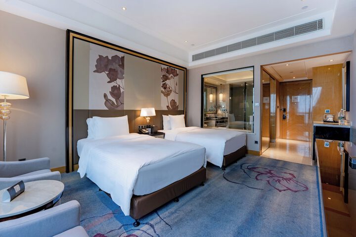 Room 12 of 41