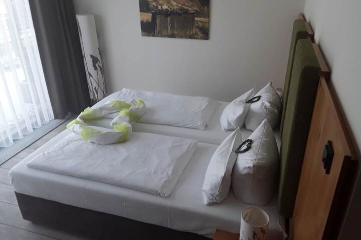 Room 7 of 31