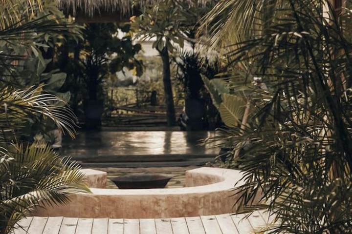 Pool 41 of 96