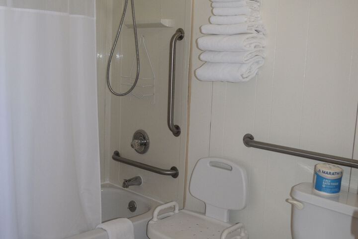 Room 6 of 56