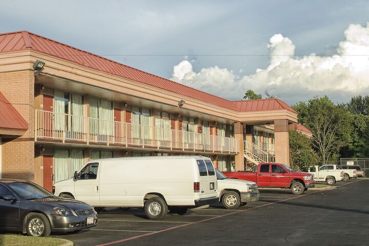 Hotel 17 of 18