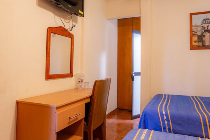 Room 13 of 71