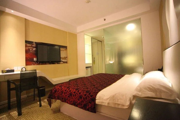 Room 4 of 29