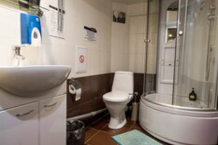 Room 4 of 52