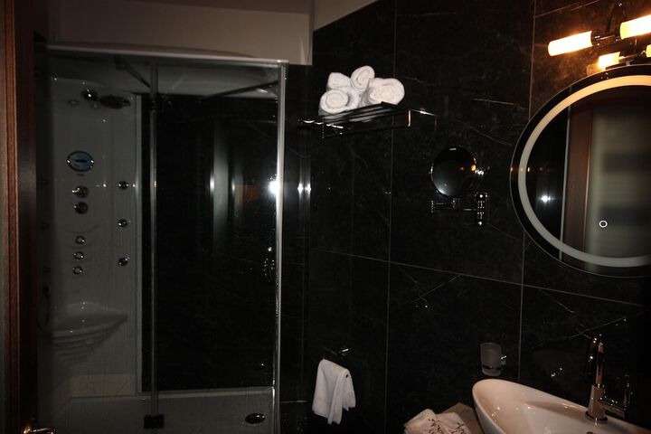 Room 29 of 54