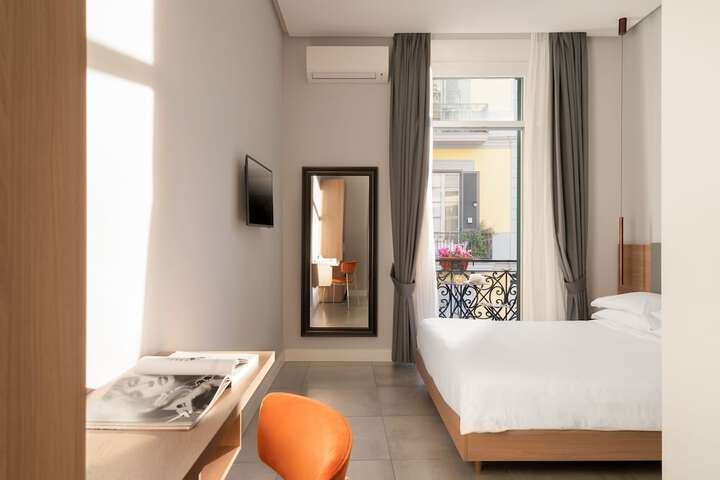 Room 10 of 55