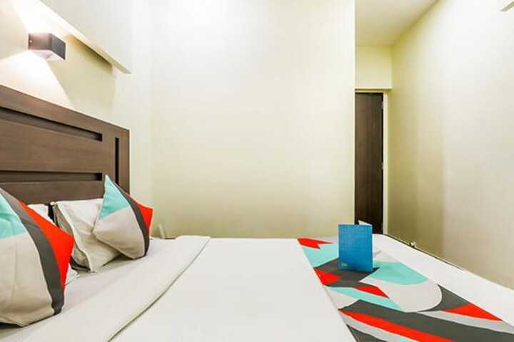 Room 17 of 25