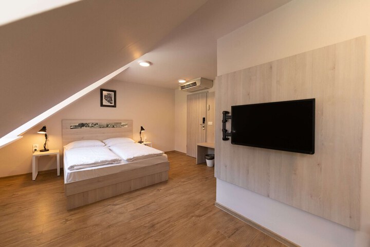 Room 55 of 138