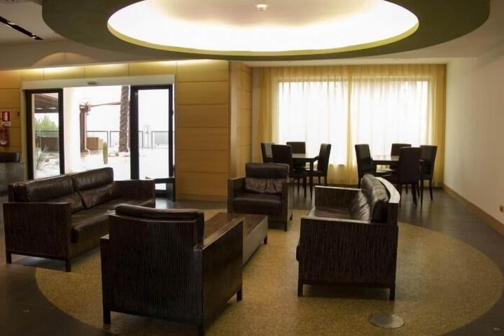 Hotel Interior 120 of 148