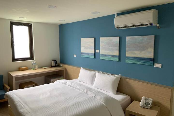 Room 15 of 31
