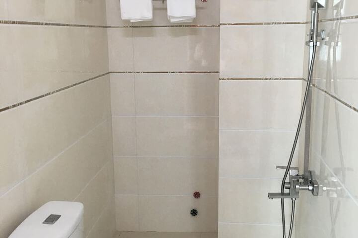 Room 14 of 43