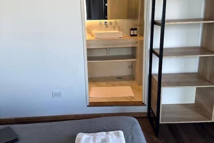Room 16 of 78