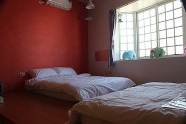 Room 19 of 33