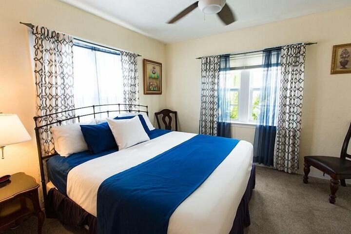 Room 10 of 21