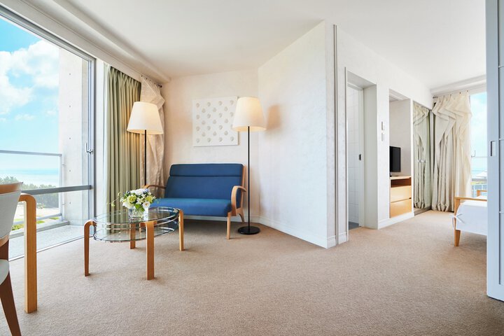 Room 34 of 134