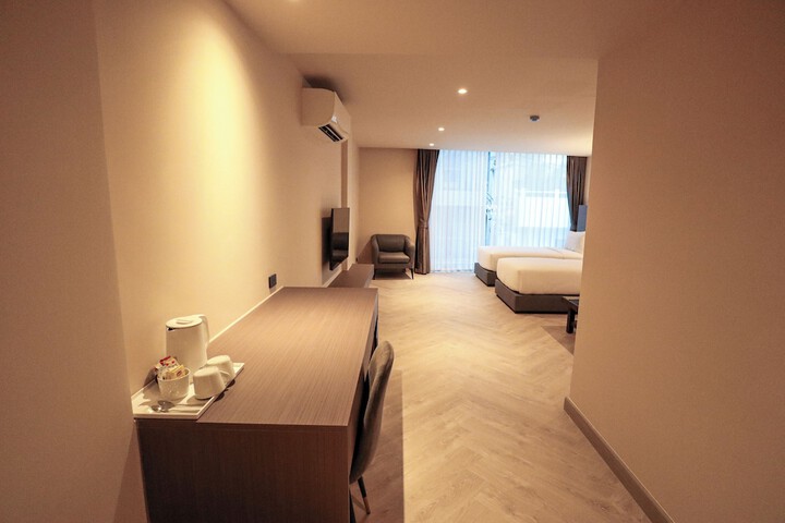 Room 38 of 103