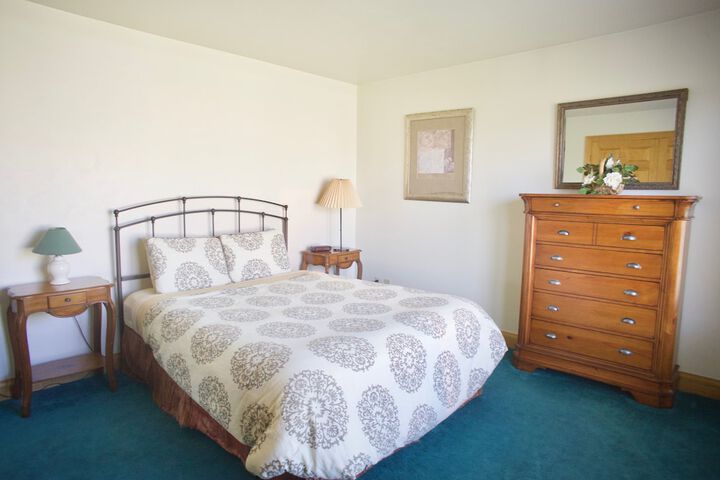 Room 9 of 60