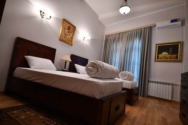 Room 8 of 29