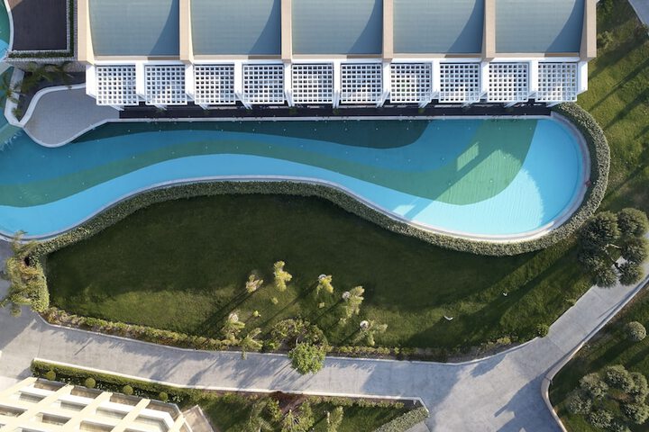 Pool 63 of 162
