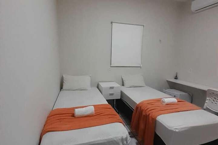 Room 10 of 13