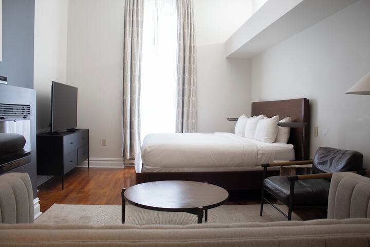 Room 4 of 54