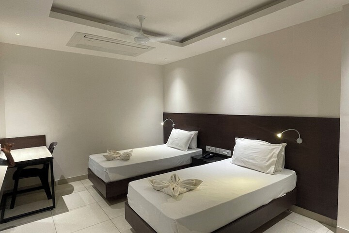 Room 6 of 41